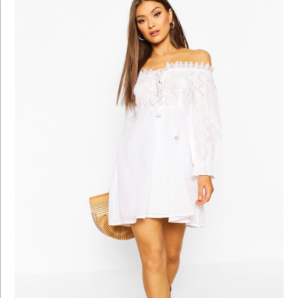FINAL CHANCE NWT Boohoo Off Shoulder Dress